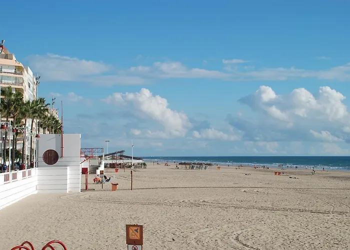 Brisas Estadio Playa Victoria Cadiz